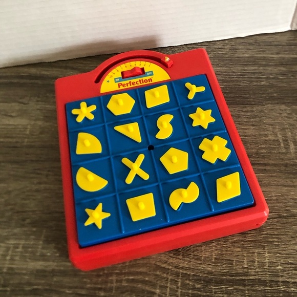 Vtg 1990 Travel Perfection Puzzle Game - Picture 2 of 12